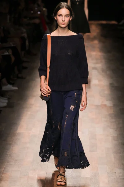 Look 7